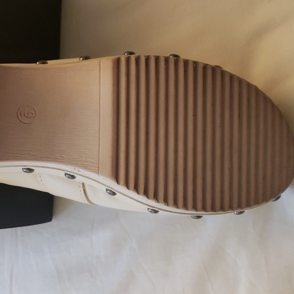 Clogs by MIA - Picture 3 of 5